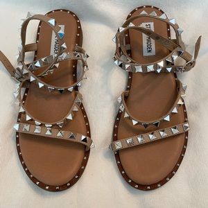 Steve Madden Travel Studded Sandal Size 6.5